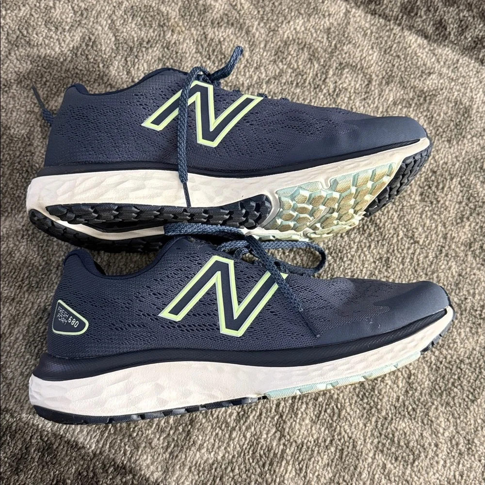 New Balance fresh foam 680 running sneakers - Picture 6 of 11